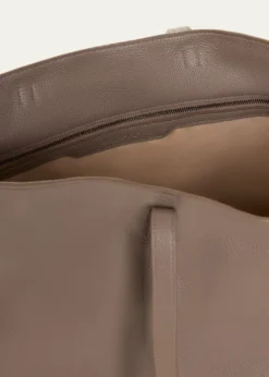 AkrisAi Medium Calf Leather Shoulder Bag