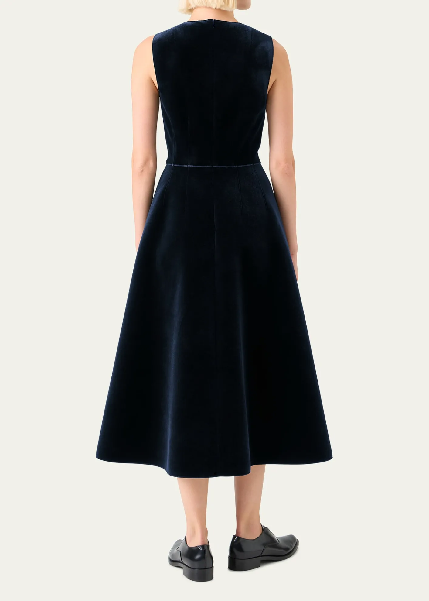 AkrisSleeveless Velvet Midi Cocktail Dress
