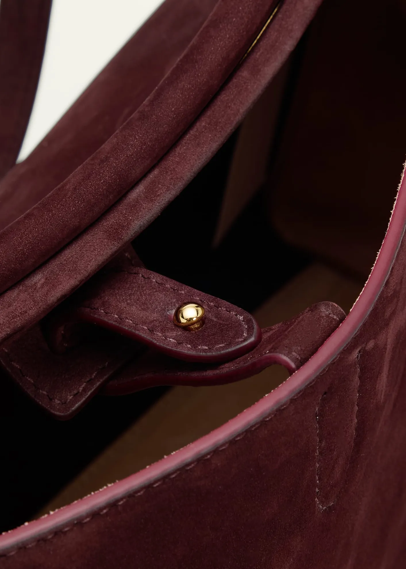 ALAIALe Click Large East-West Suede Shoulder Bag
