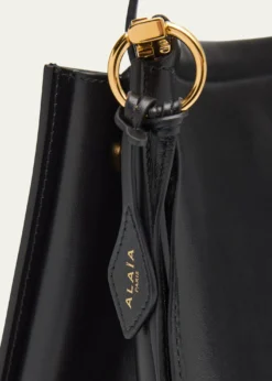 ALAIALe Click Medium Curve Shoulder Bag in Glossy Leather
