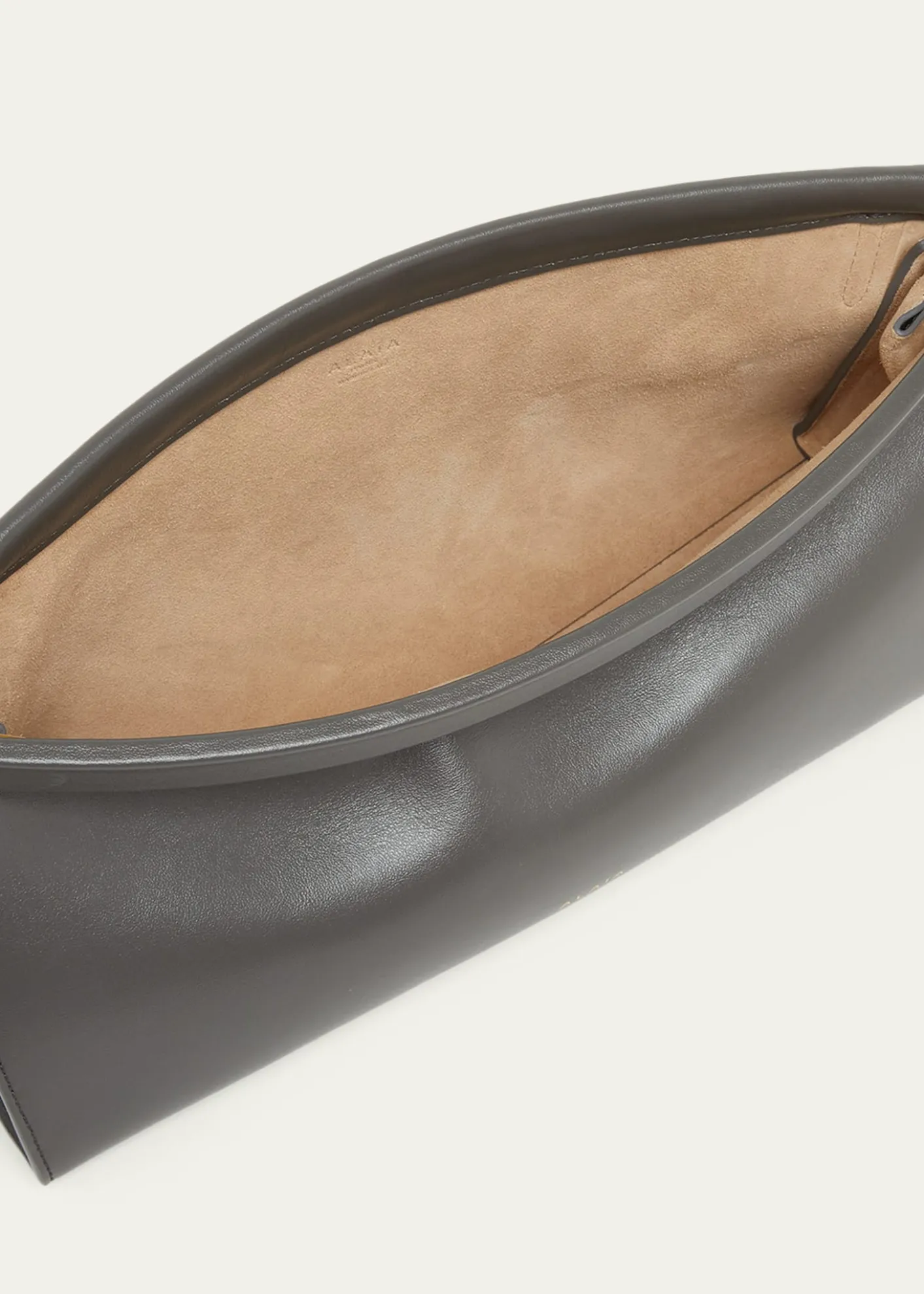 ALAIALe Click Medium Shoulder Bag in Glossy Leather