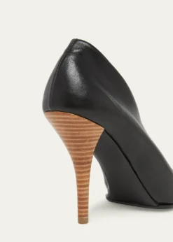 ALAIA90mm Square-Toe Leather Pumps