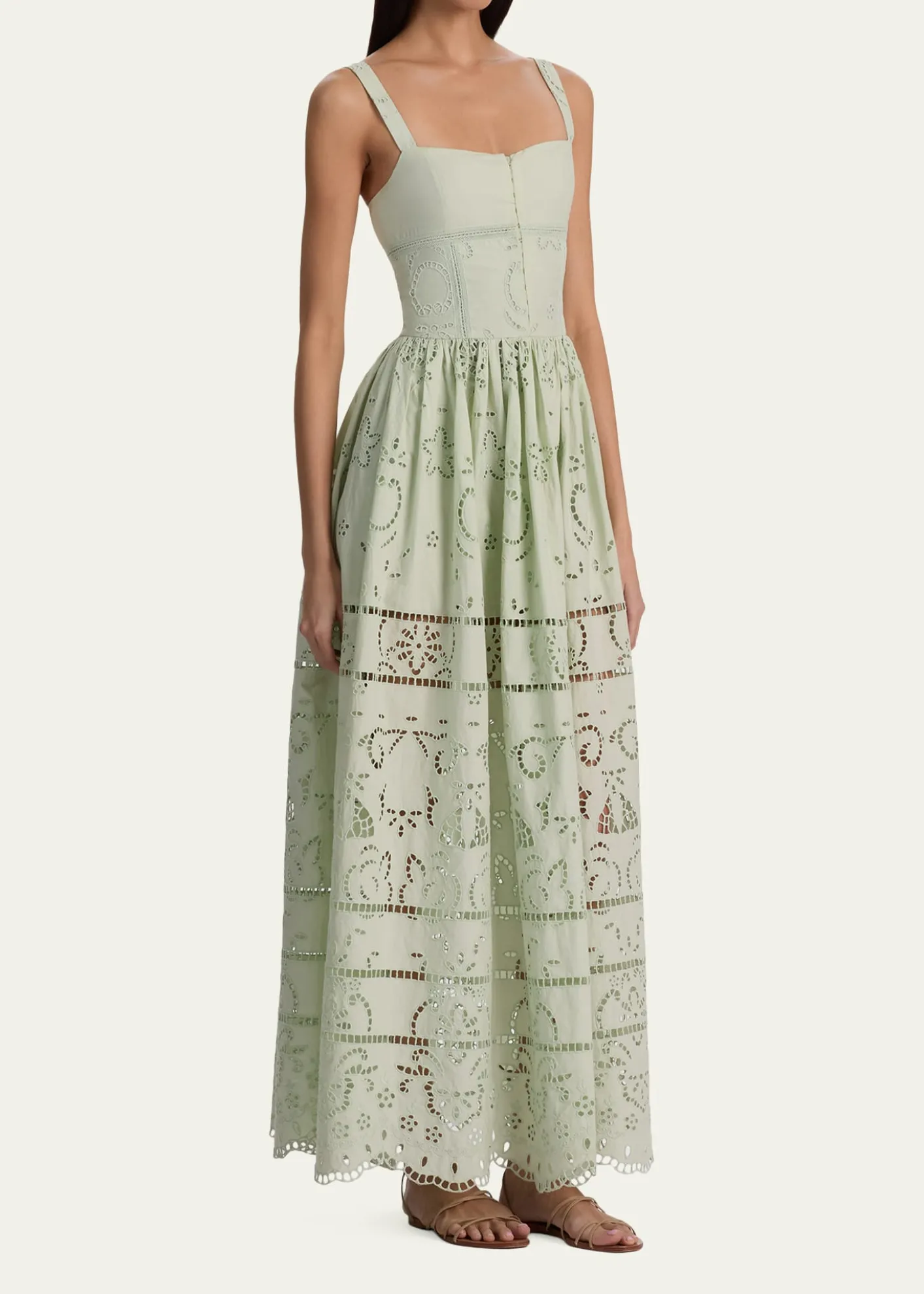 ALICE + OLIVIAAnya Embroidered Maxi Dress