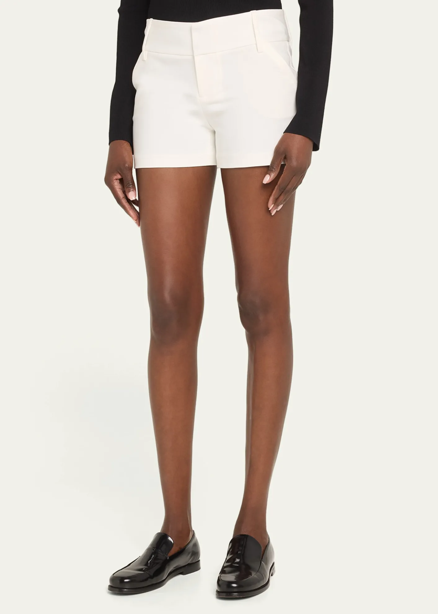 ALICE + OLIVIACady Mid-Rise Shorts