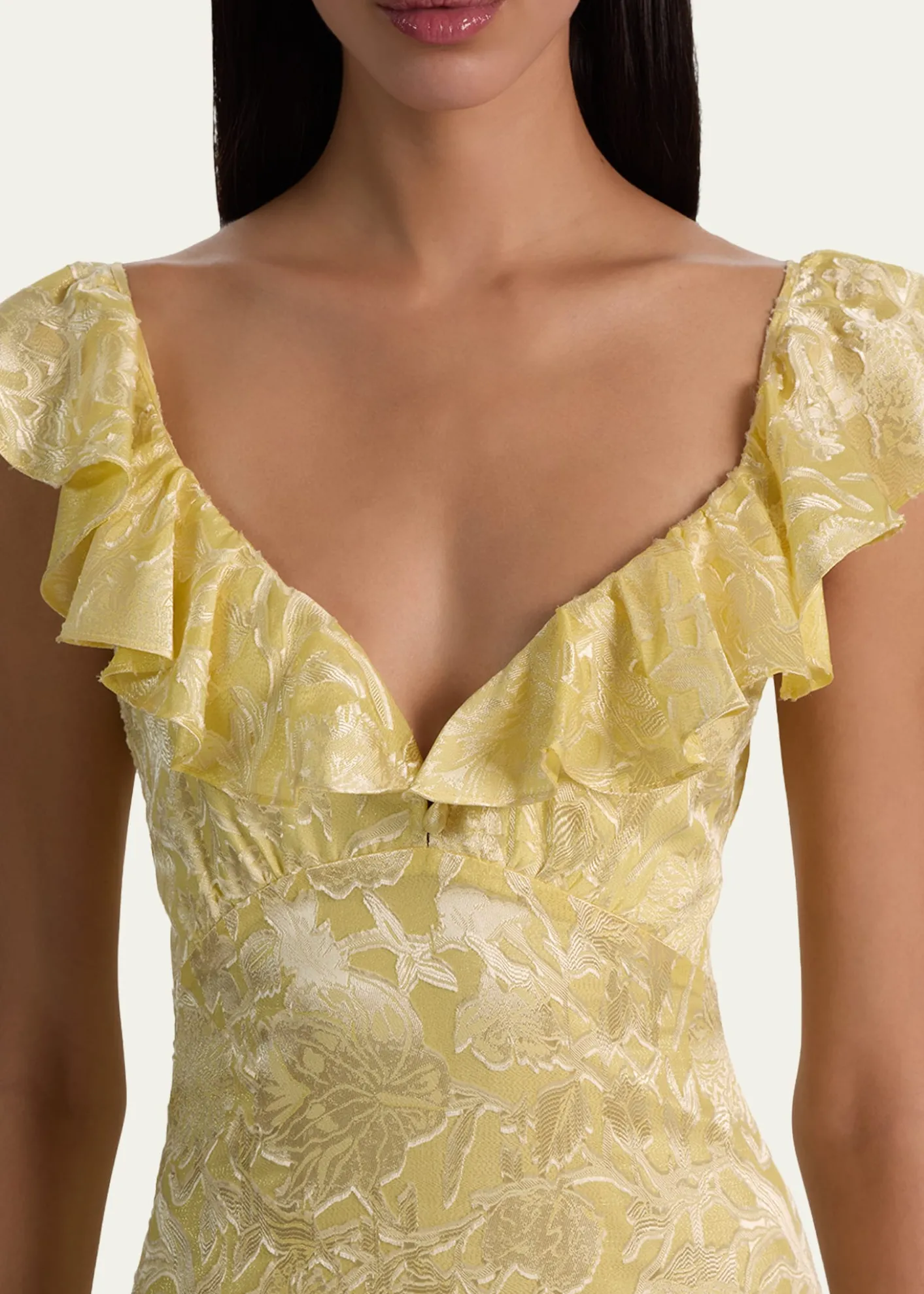 ALICE + OLIVIAGemma Ruffled Floral Maxi Dress