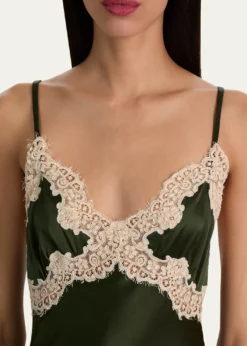 ALICE + OLIVIAJulietta Cutaway Lace-Trim Satin Dress