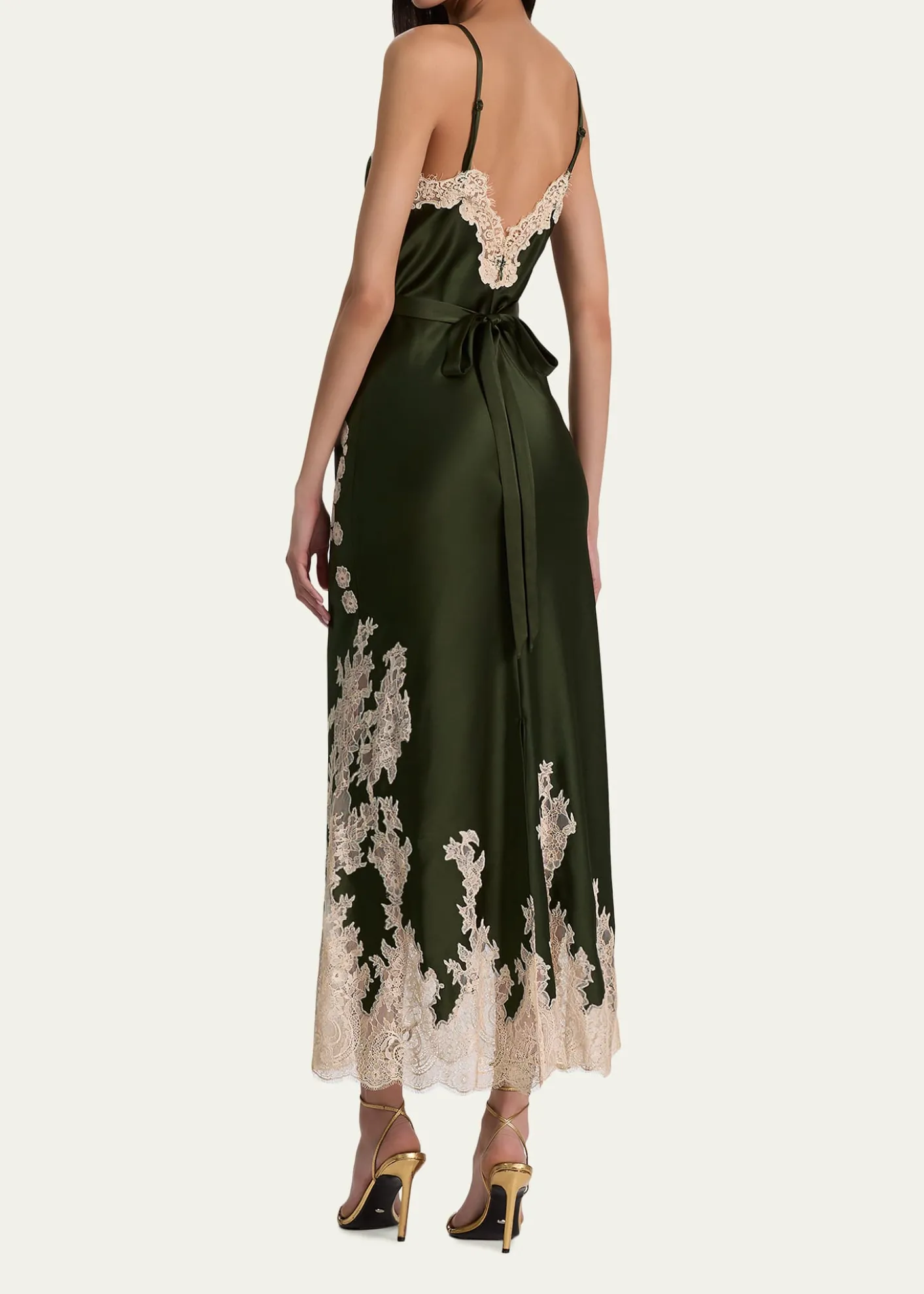 ALICE + OLIVIAJulietta Cutaway Lace-Trim Satin Dress