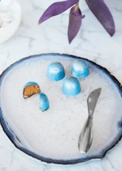 ANNA New YorkIta Blue Cheese Plate & Forma Spreader