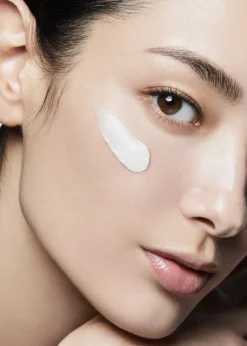 AP BeautyPrime Reserve Retrinity Cream