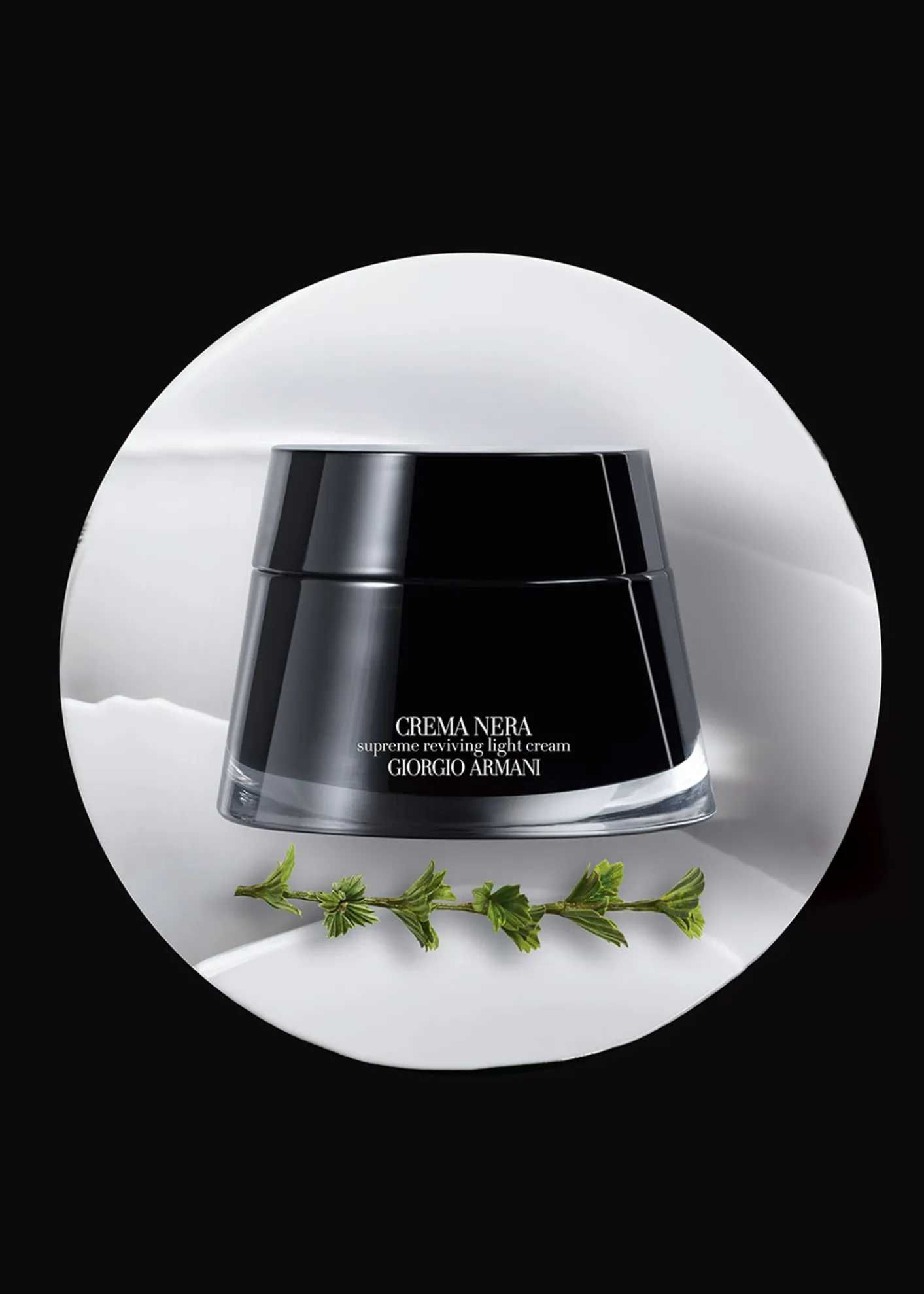 ARMANI beautyCrema Nera Supreme Lightweight Reviving Anti-Aging Face Cream
