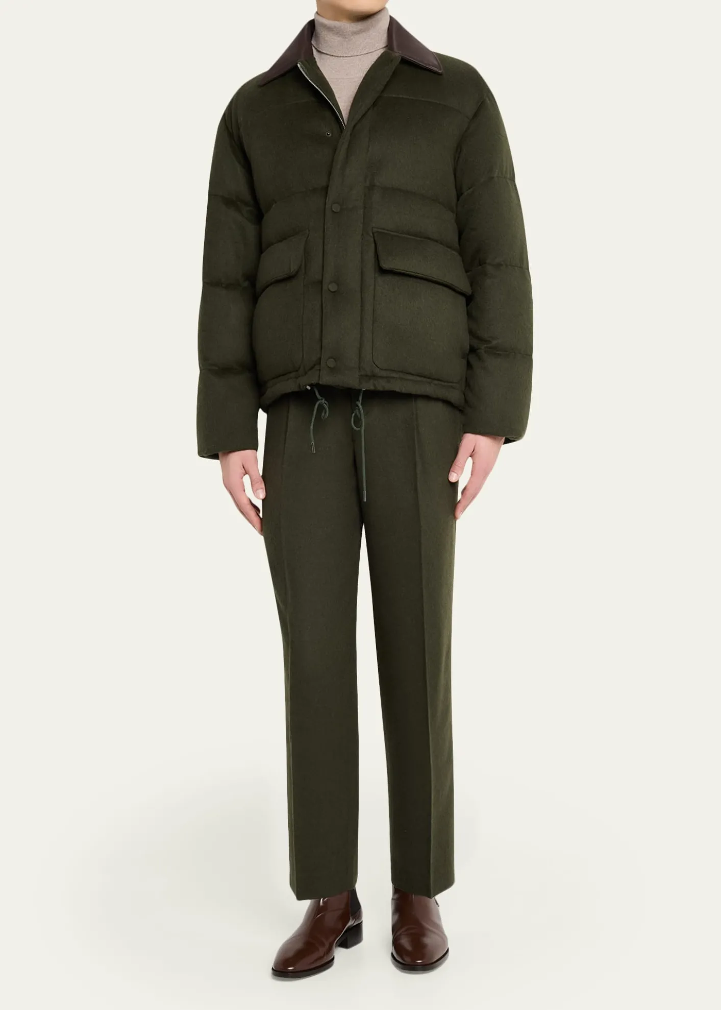 AURALEEMen's Dark Olive Pleated Wool Trousers