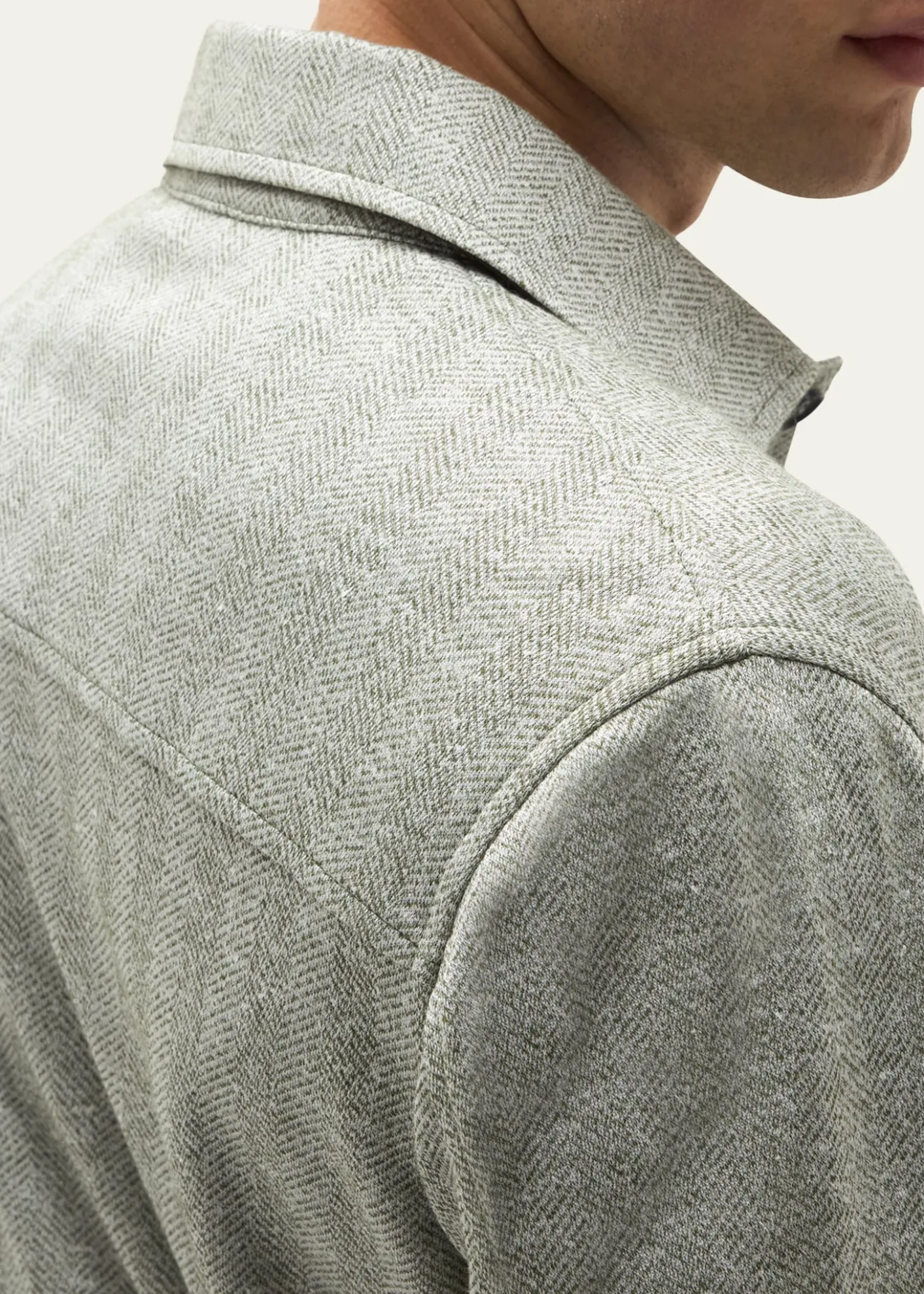 BaldassariMen's Linen, Silk and Cotton Herringbone Overshirt