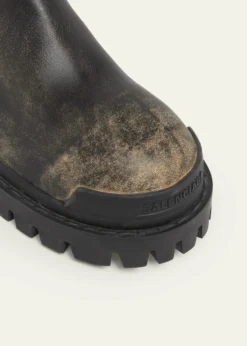 BalenciagaMen's Strike Worn-Out Leather Chelsea Boots