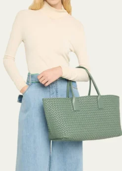 Bottega VenetaMedium Cabat Bag