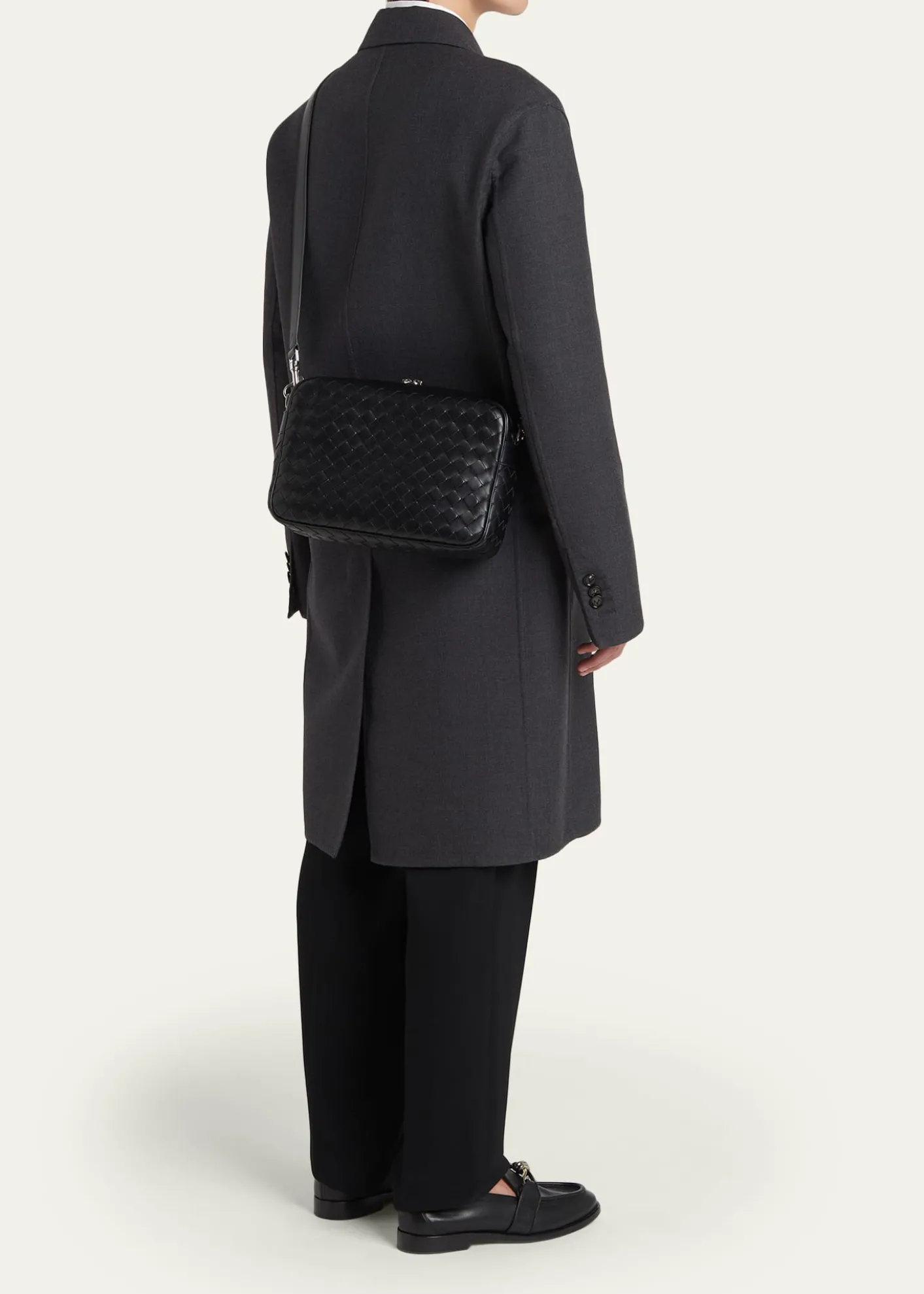 Bottega VenetaMen's Intrecciato Medium Crossbody Bag