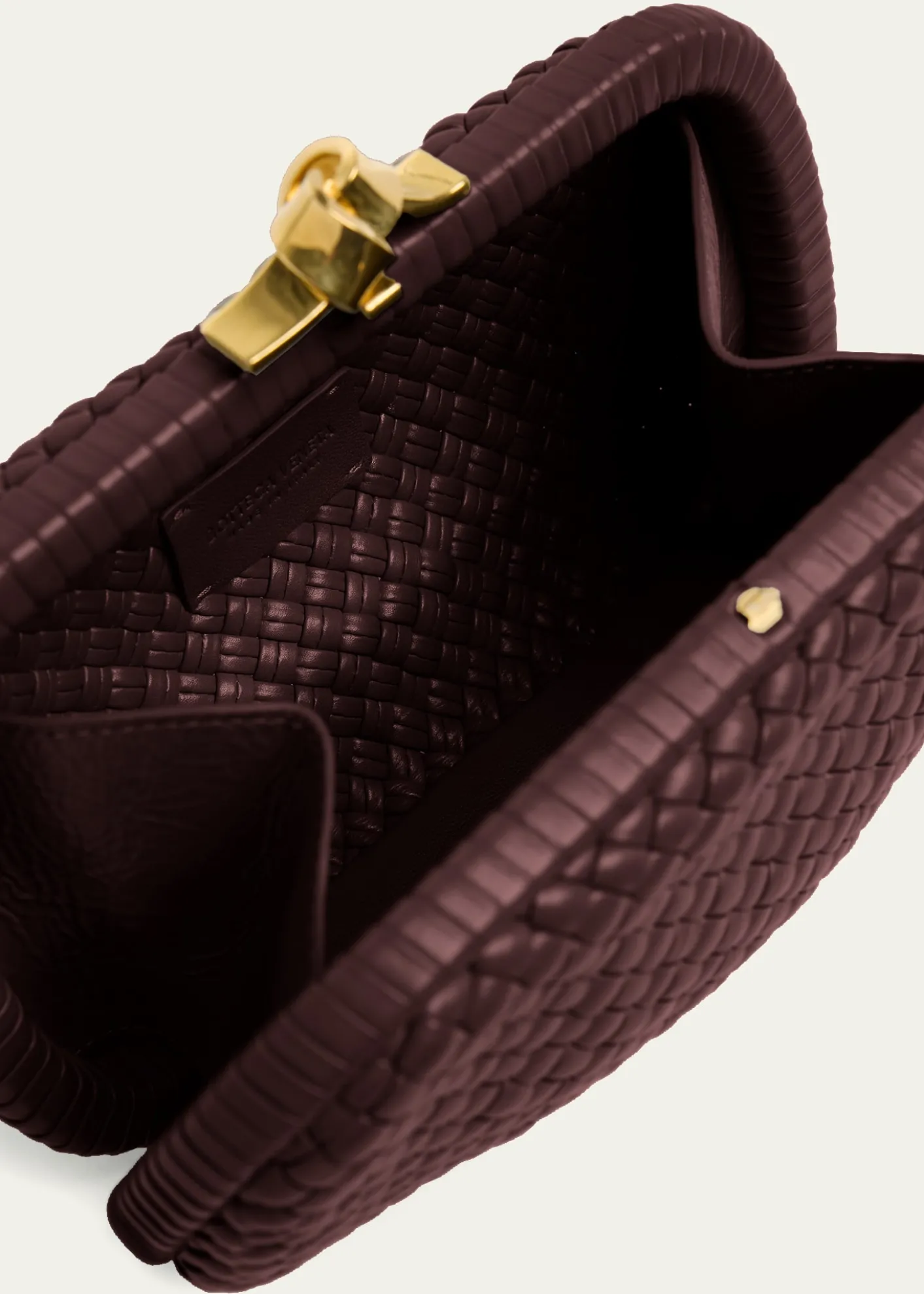 Bottega VenetaPadded Leather Sculptural Knot Clutch Bag