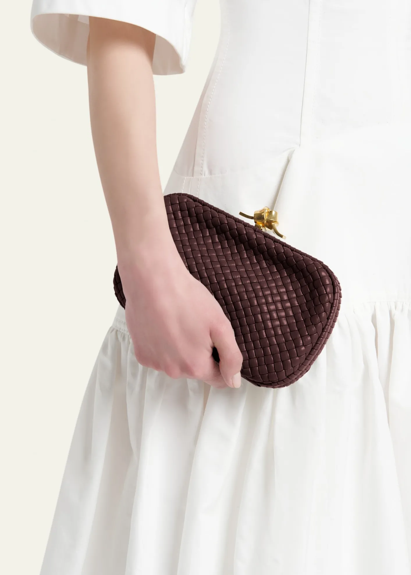 Bottega VenetaPadded Leather Sculptural Knot Clutch Bag