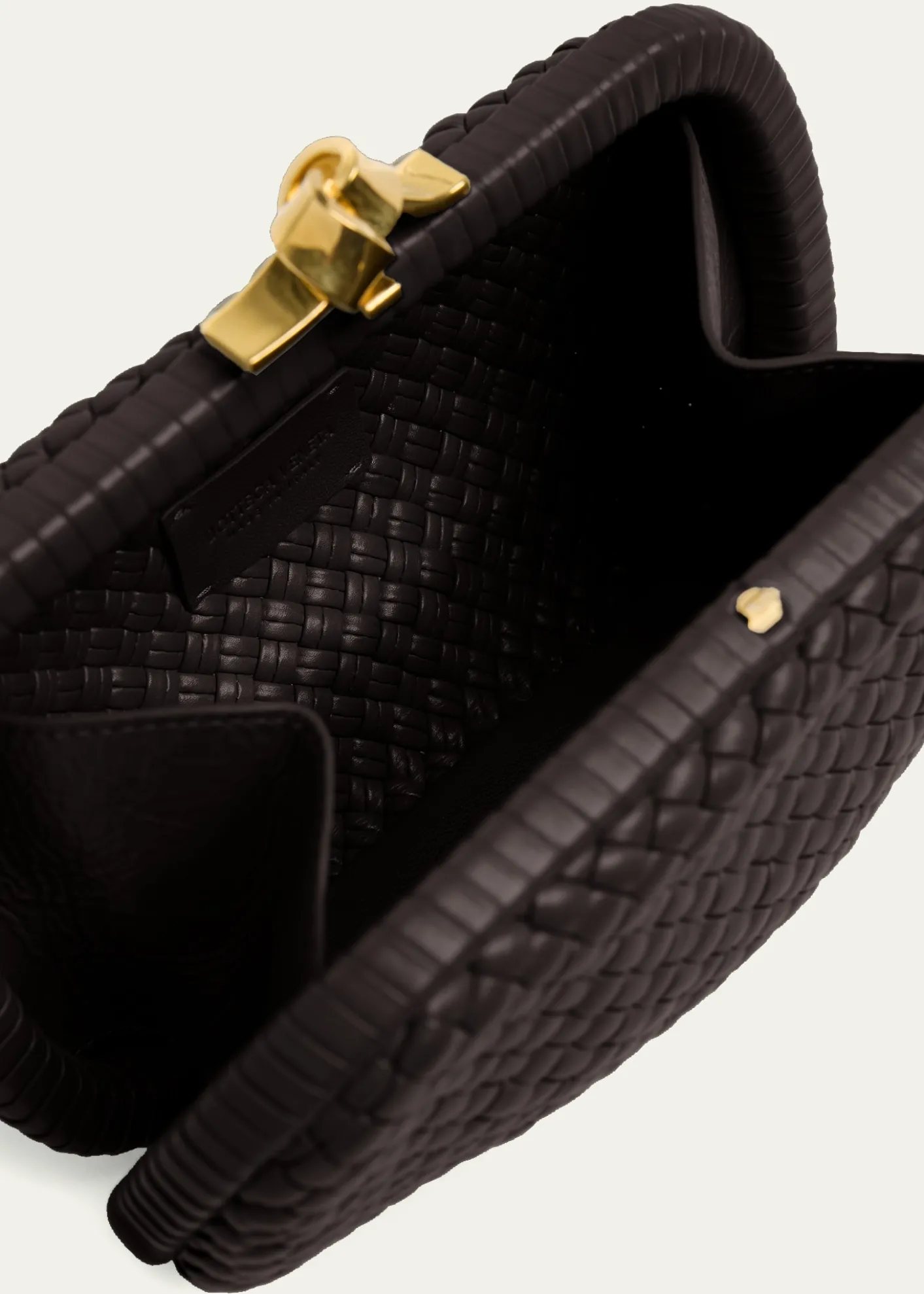 Bottega VenetaPadded Leather Sculptural Knot Clutch Bag