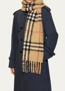 BurberryCheck Alpaca Wool Blend Bouclé Scarf