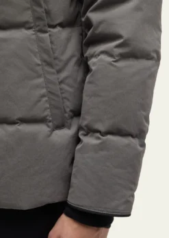 Canada GooseMen's Coated Wyndham Black Label Parka