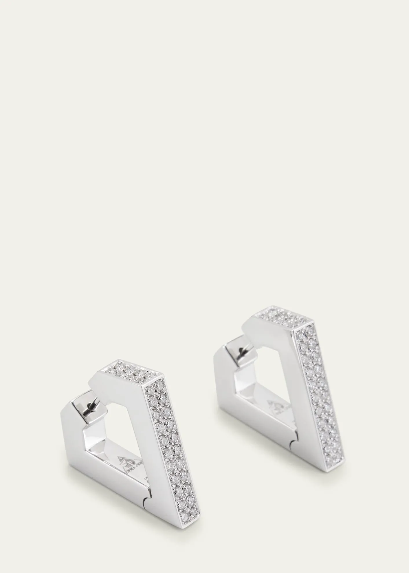Dries Criel18k White Gold Maxi Diamond Brute Diamanti Earrings