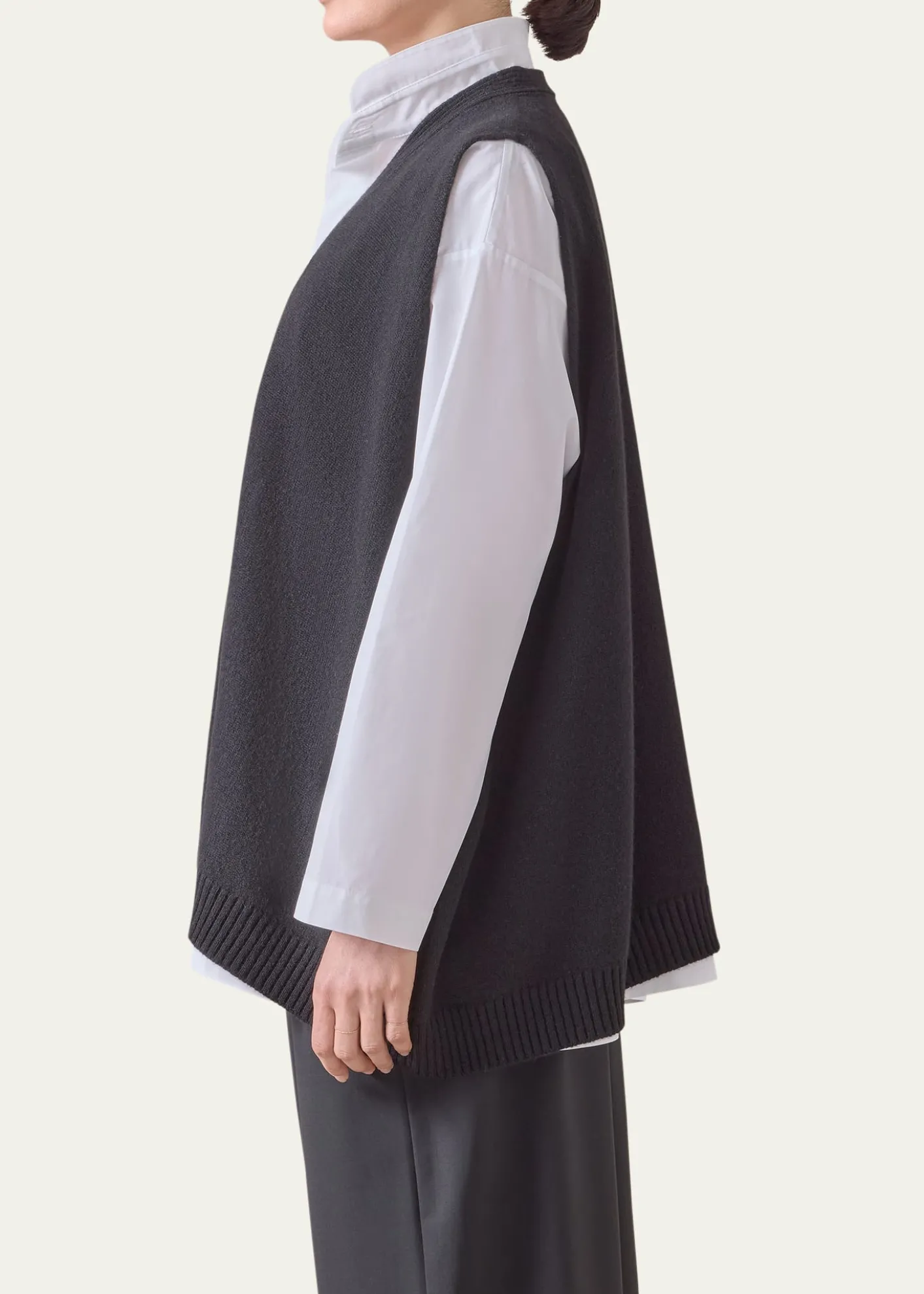EskandarPlain Cashmere A-Line Sleeveless V-Neck Cardigan (Mid Plus Length)