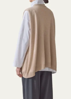 EskandarV-Neck Cashmere Vest