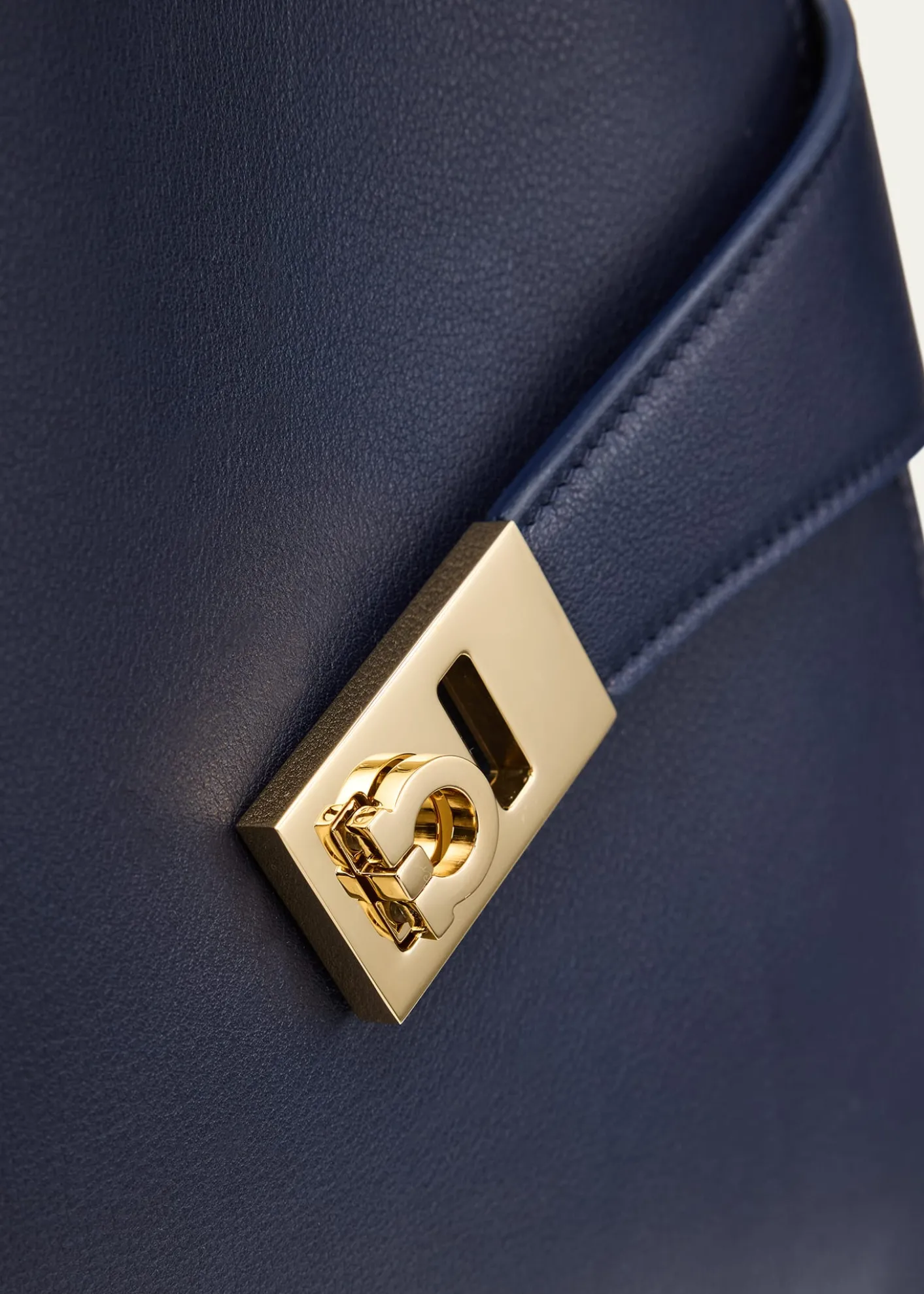 FerragamoHug Small Leather Top Handle Bag
