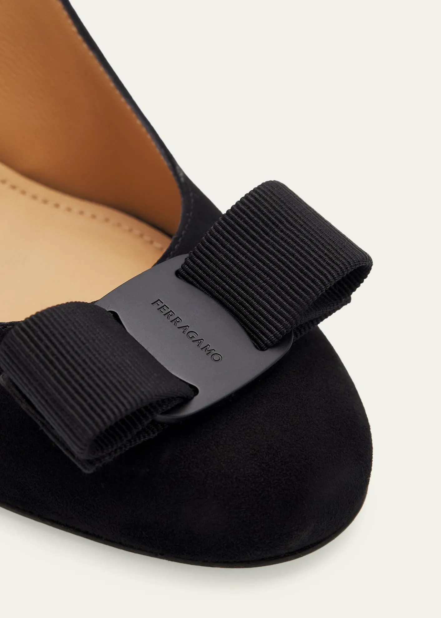 Ferragamo95mm Vibily Bow Suede Slingback Pumps