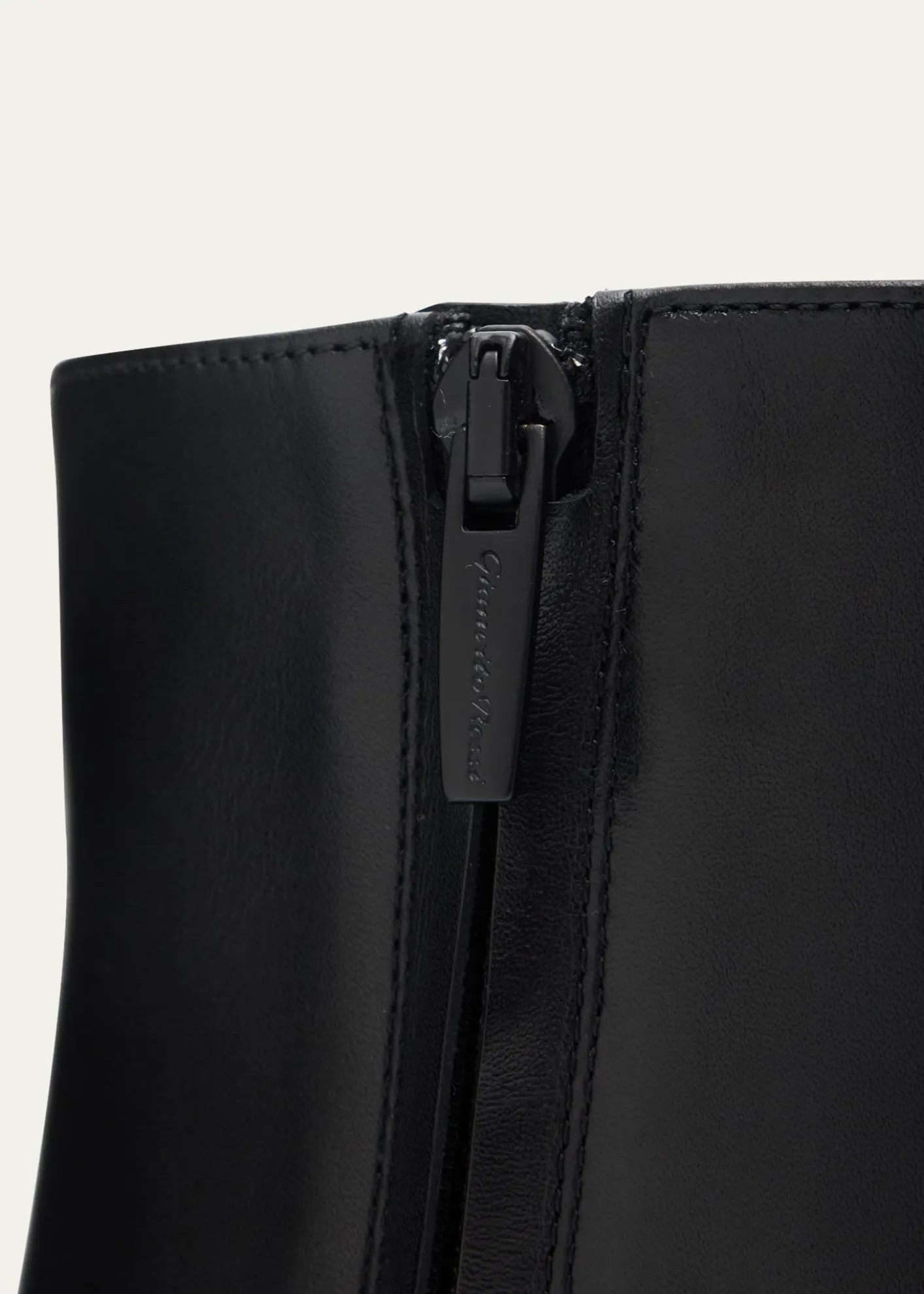 Gianvito RossiGlove Leather Block-Heel Booties