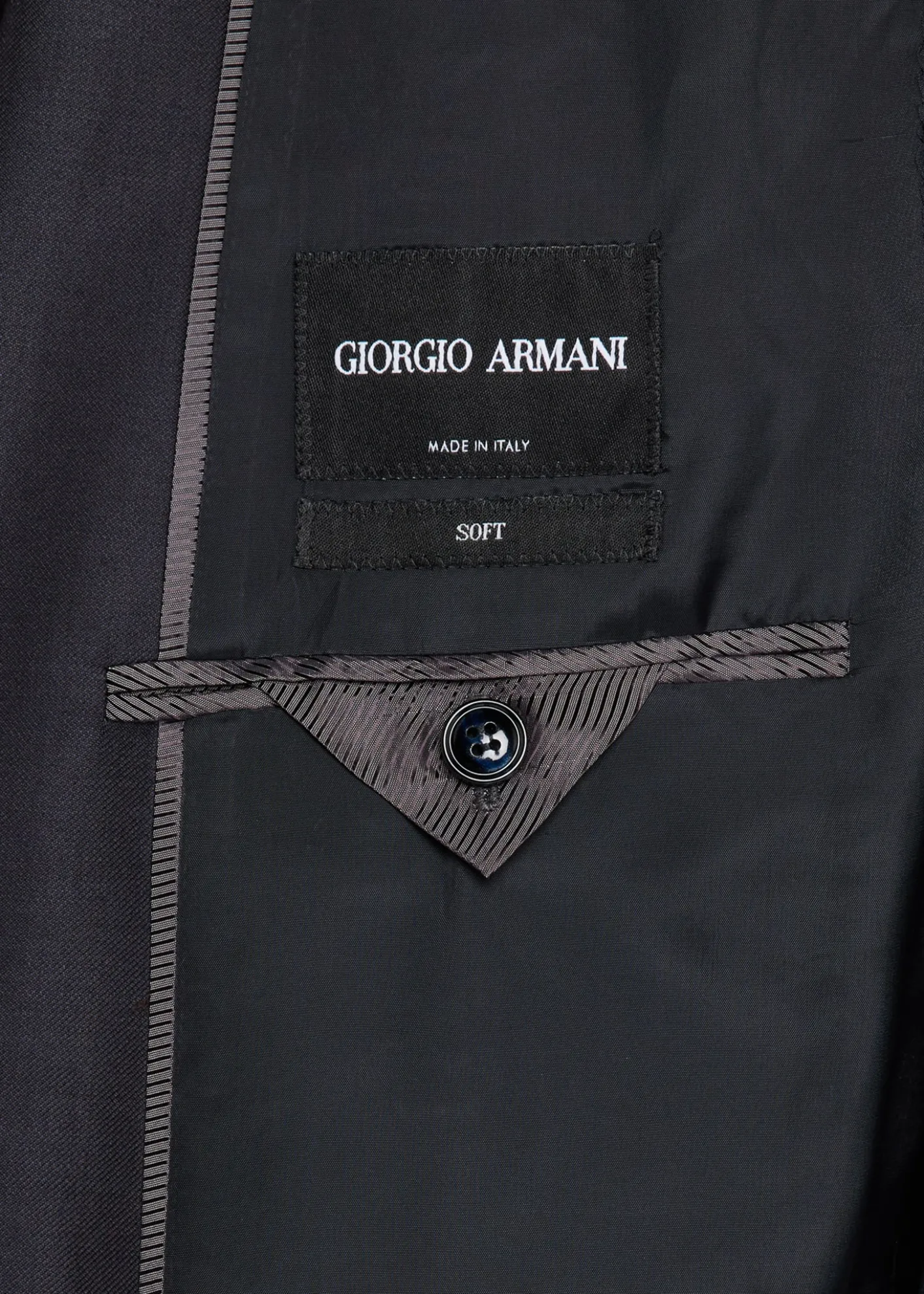 Giorgio ArmaniMen's Wool and Cashmere Soft Two-Piece Suit