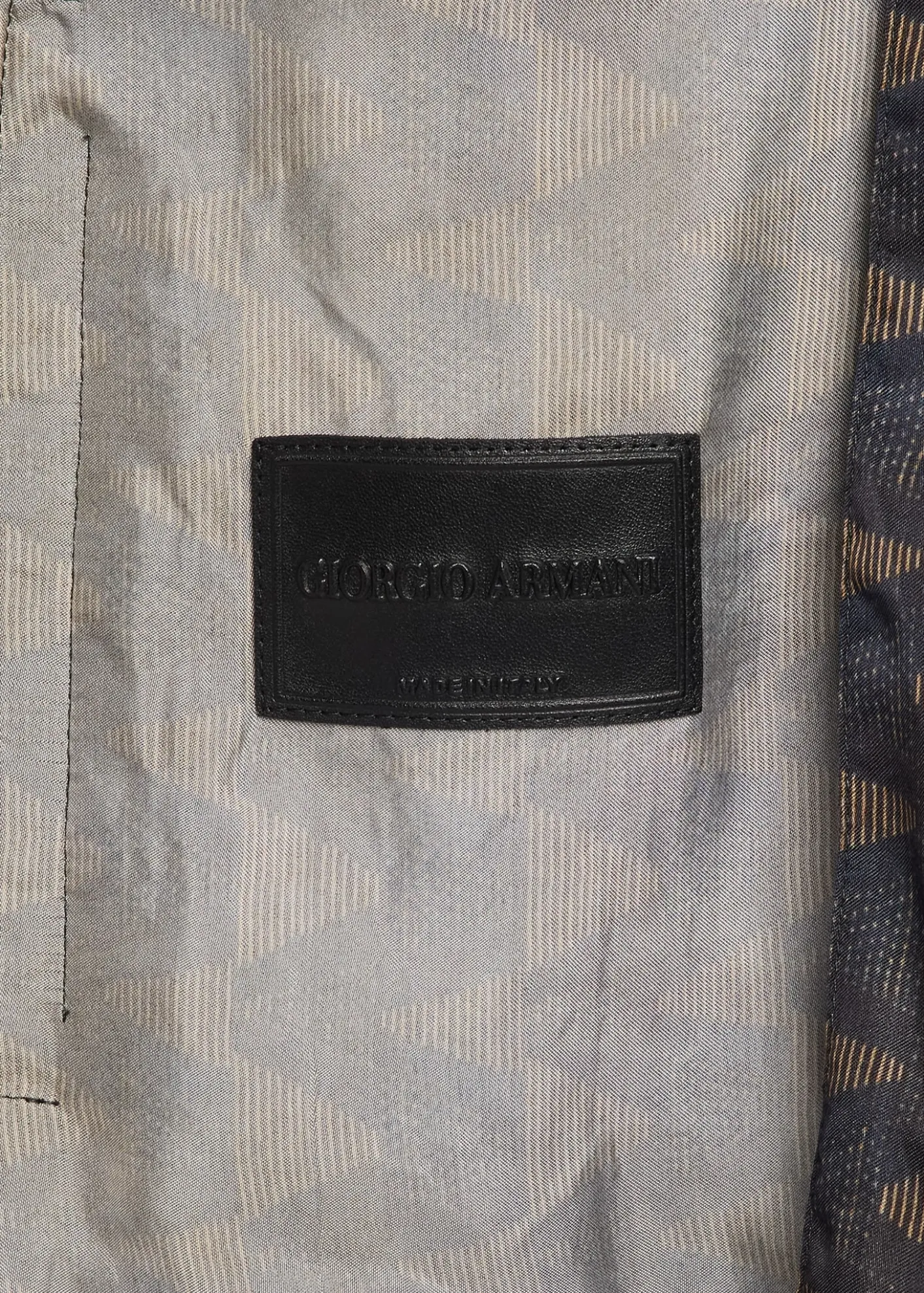 Giorgio ArmaniGeometric Single-Breasted Jacket