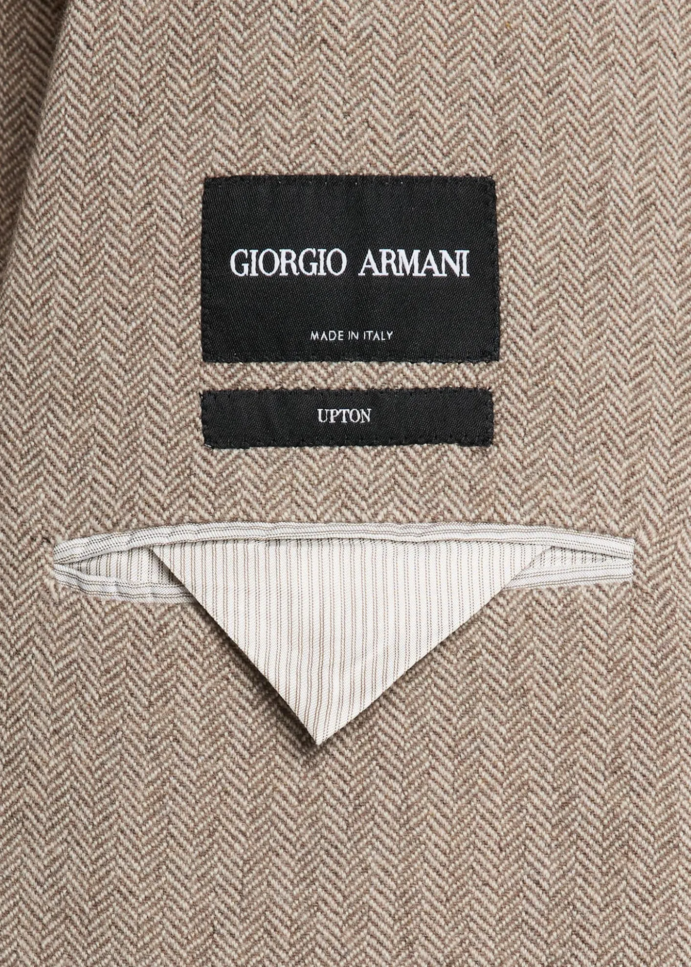 Giorgio ArmaniMen's Herringbone Cashmere and Wool Sport Coat