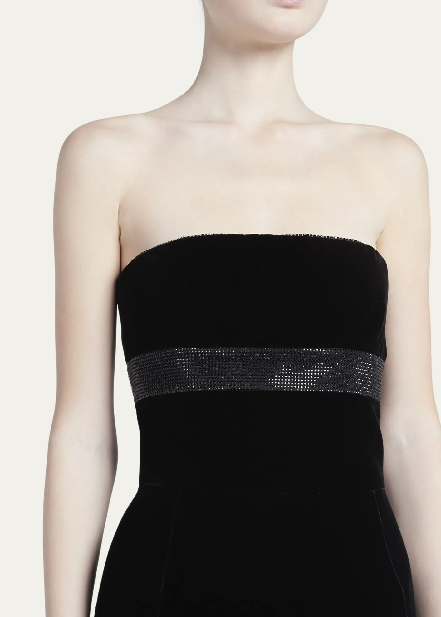 Giorgio ArmaniStrapless Strass Embellished Velvet Trumpet Gown