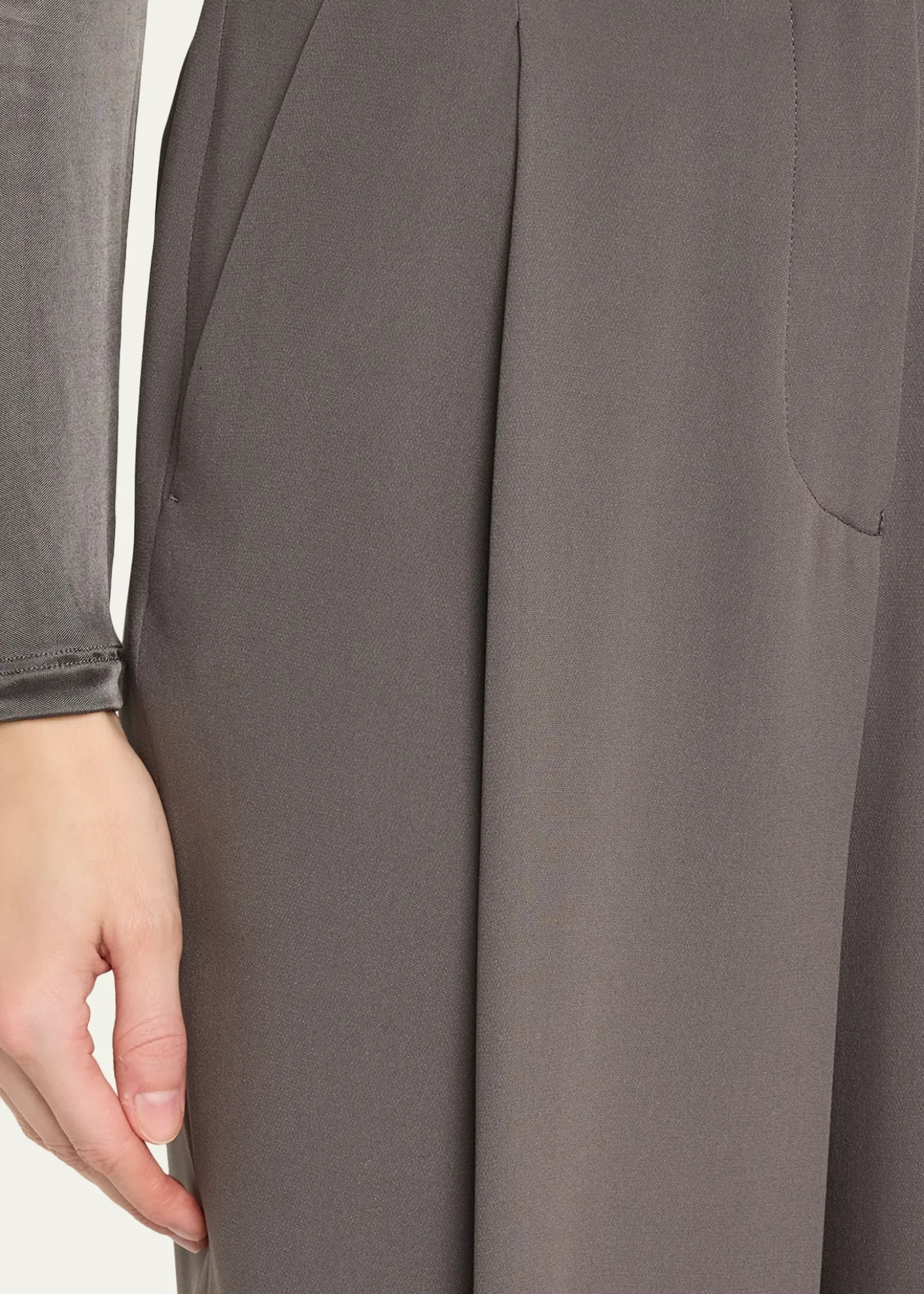 Giorgio ArmaniWashed Silk Pleated Trousers