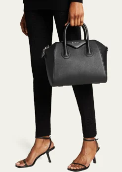 GivenchyAntigona Small Top Handle Bag in Grained Leather