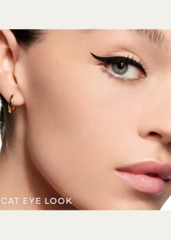 GuerlainNoir G Graphic Liner
