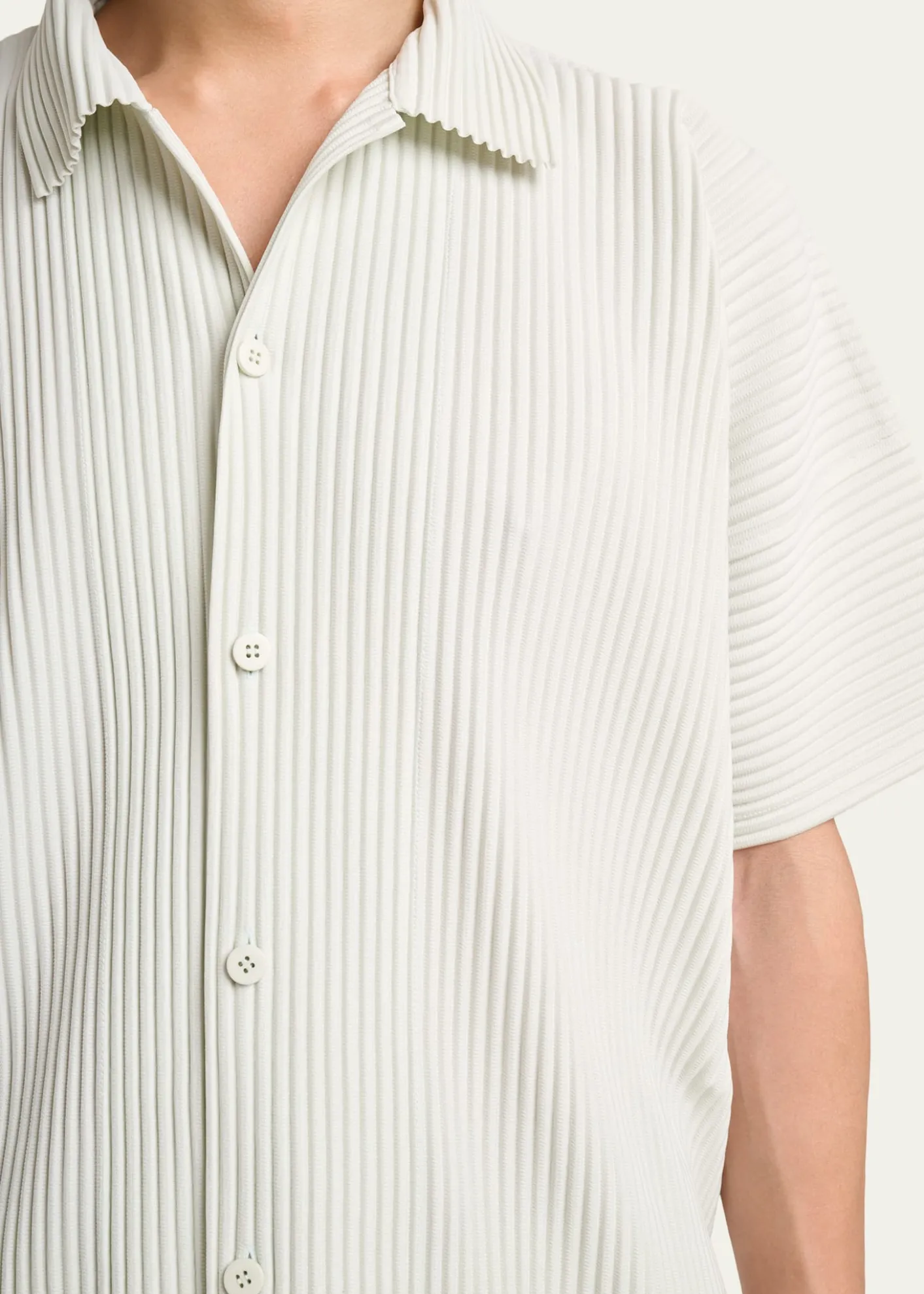 Homme Plisse Issey MiyakeMen's Monthly Colors July Pleated Short-Sleeve Shirt