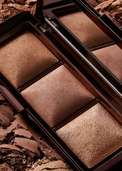 Hourglass CosmeticsAmbient Lighting Palette - Volume III