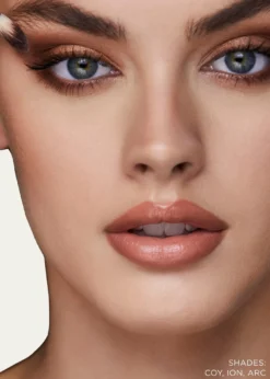 Hourglass CosmeticsCurator Three-Pan Palette