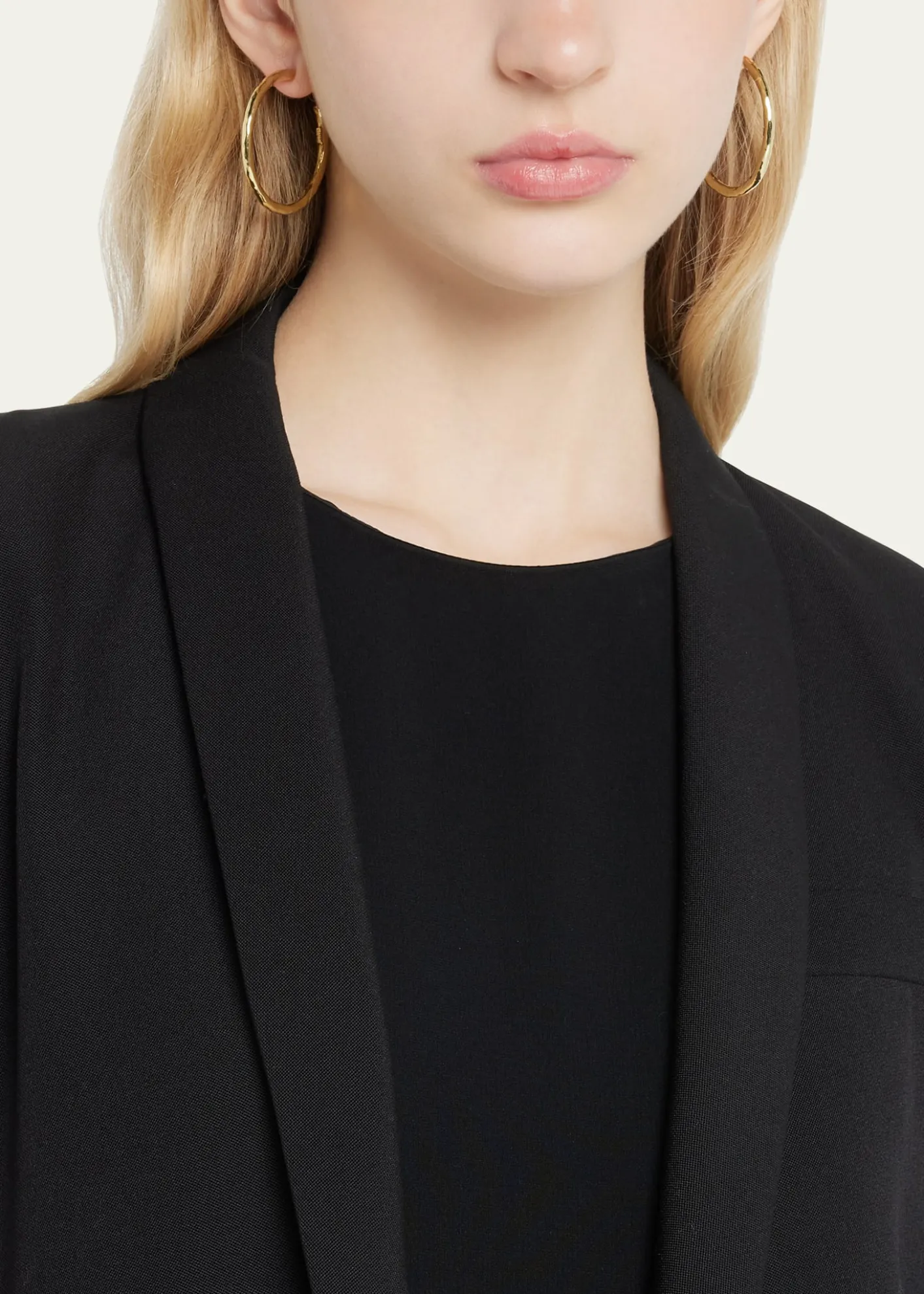 IppolitaMedium Hammered Hoop Earrings in 18K Gold