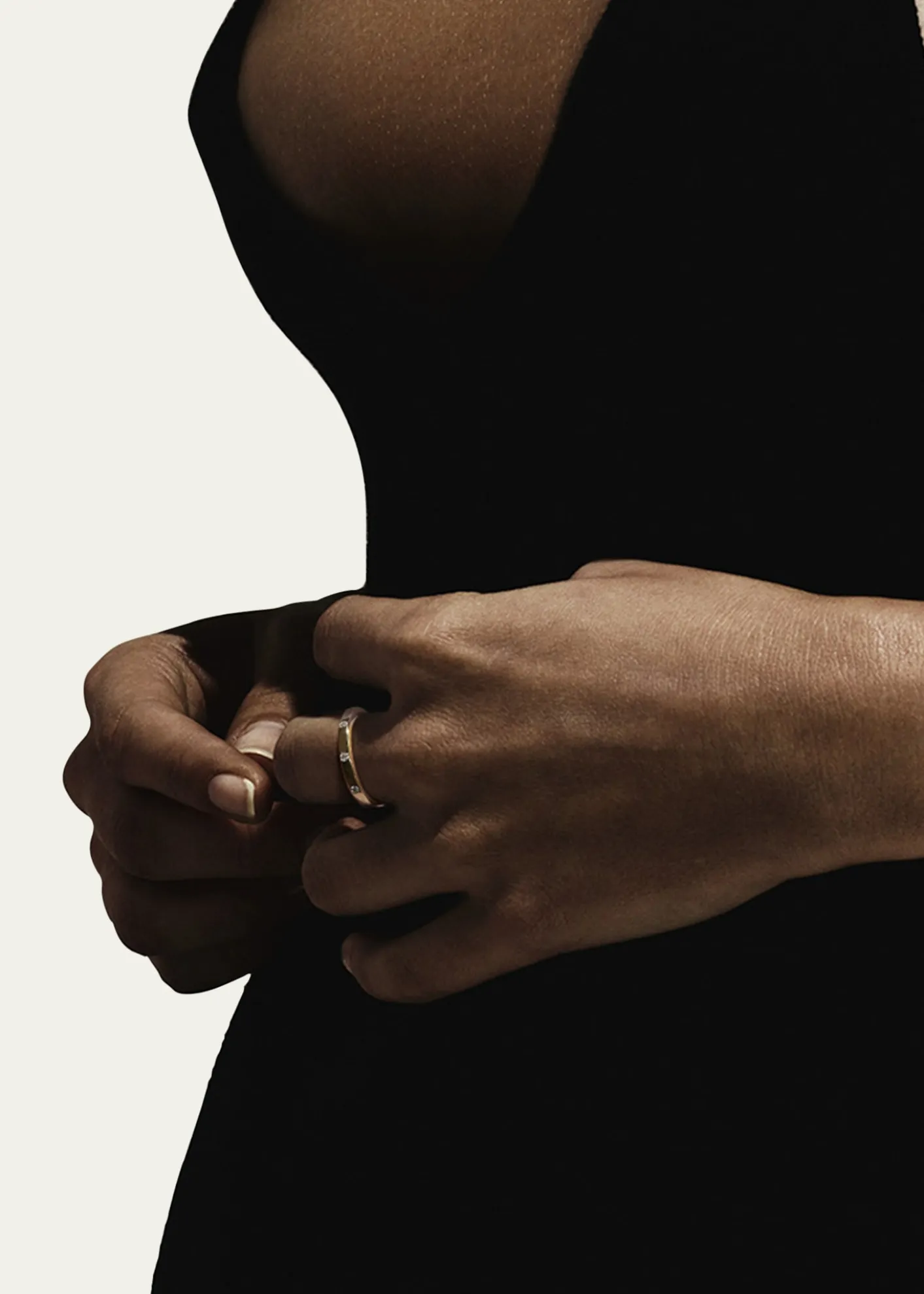 IppolitaThin Band Ring in 18K Gold with Diamonds