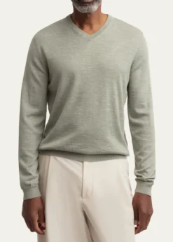 Iris Von ArnimMen's Wool, Silk and Linen Knit V-Neck Sweater