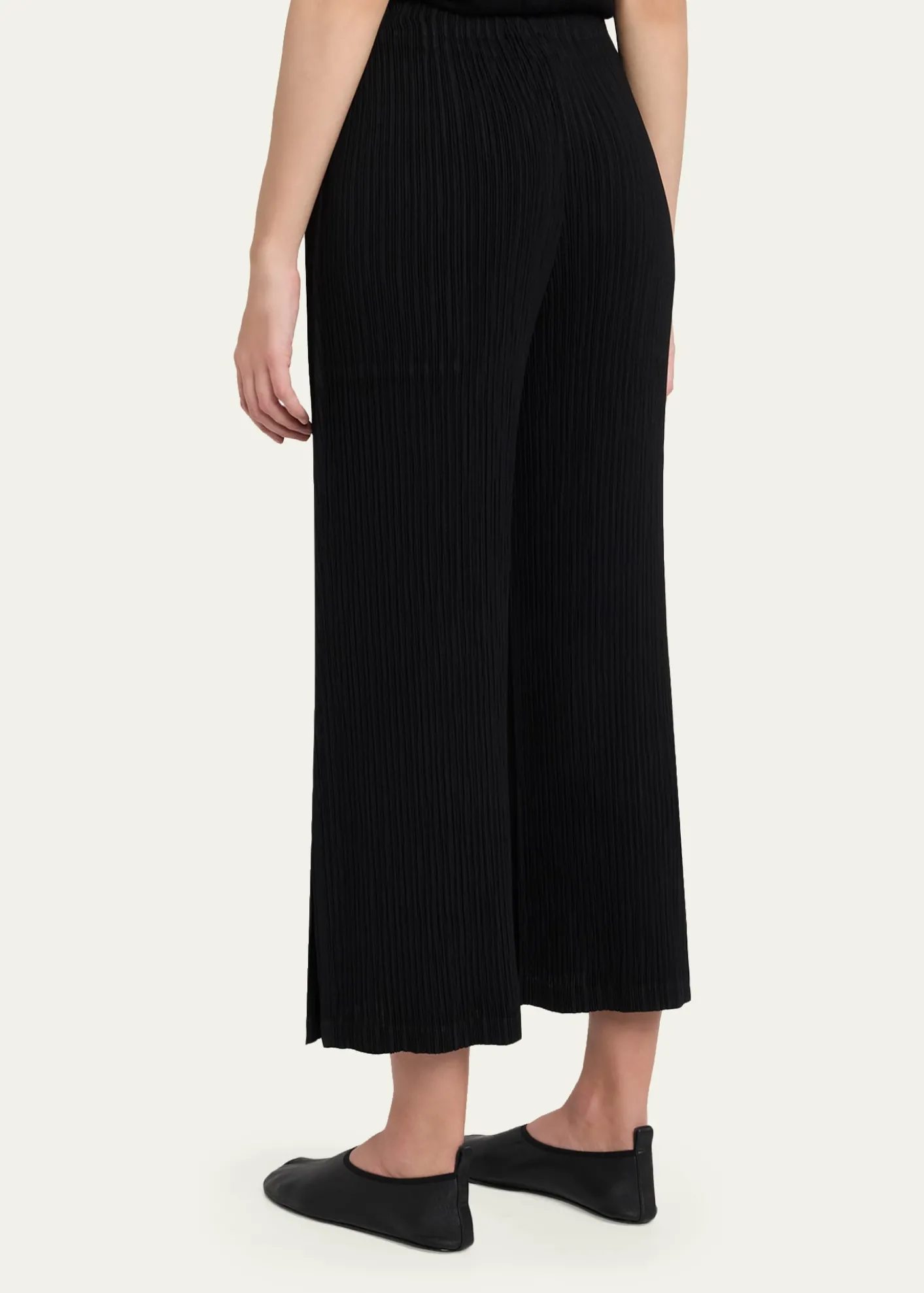 Issey MiyakeHatching Plisse Straight-Leg Crop Pants