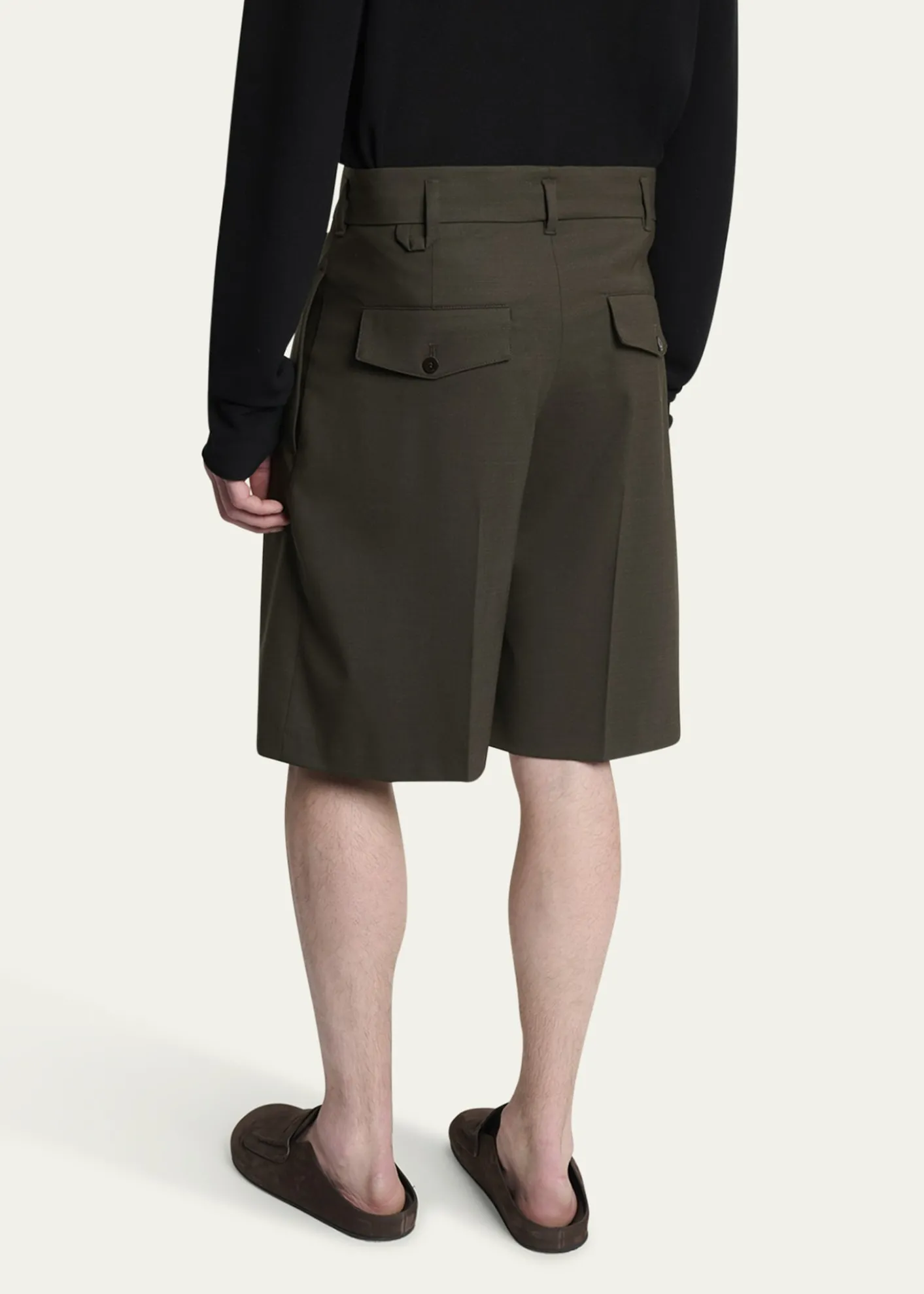 JacquemusMen's Relaxed Single-Pleated Shorts