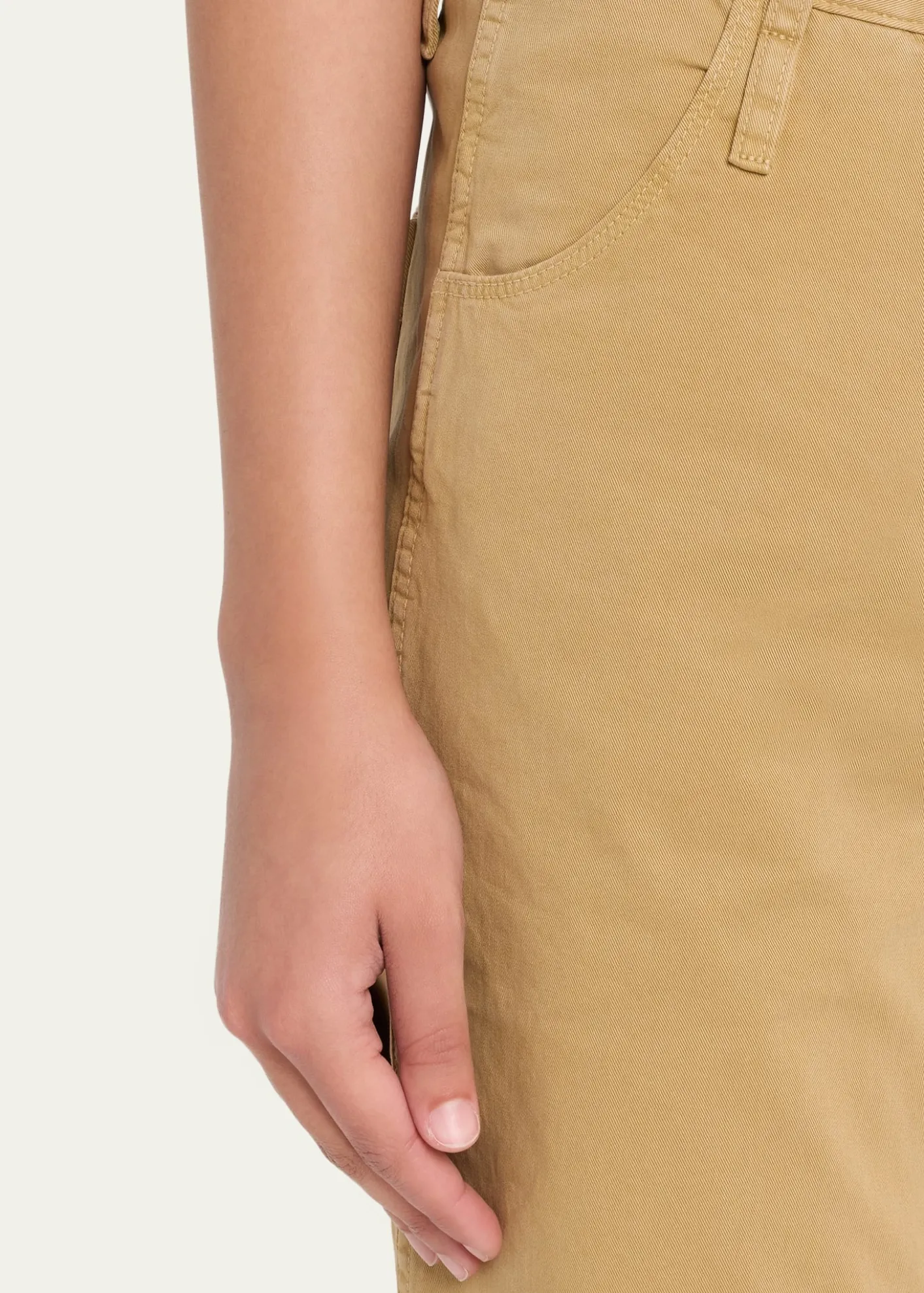 Jamie HallerThe Hammer Loop Barrel-Leg Crop Carpenter Pants