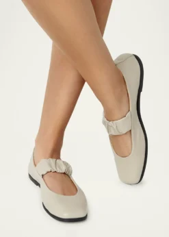 La CanadienneGrey Leather Mary Jane Ballerina Flats