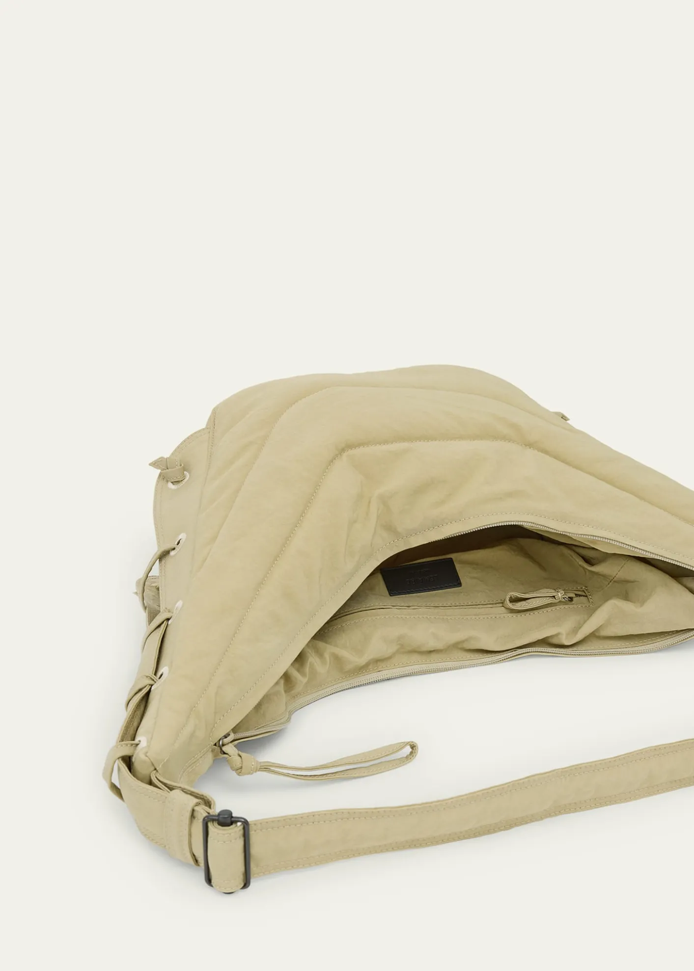 LEMAIREMen's Medium Soft Game Shoulder Bag
