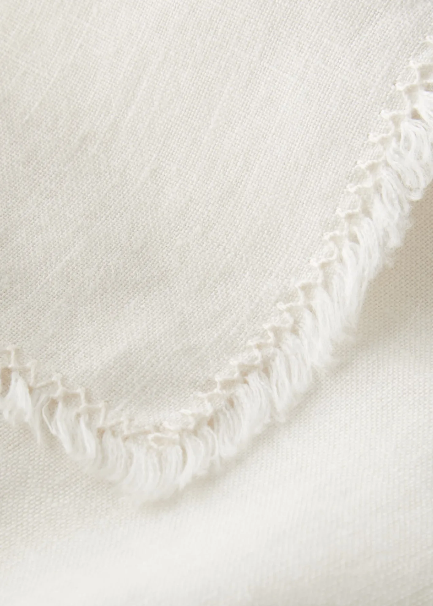 Le Reve d'AnfuRuffles Linen Napkin, 22" Square
