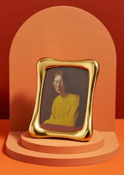 L'ObjetAnton Frame, 5